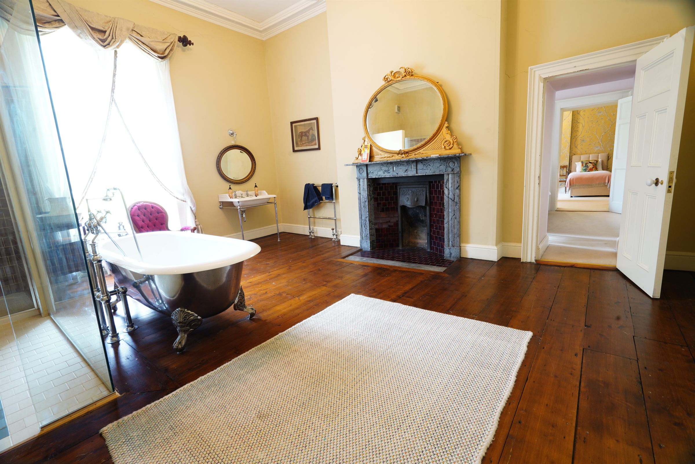 Fitzherbert Suite en-suite bathroom — Rockfield House