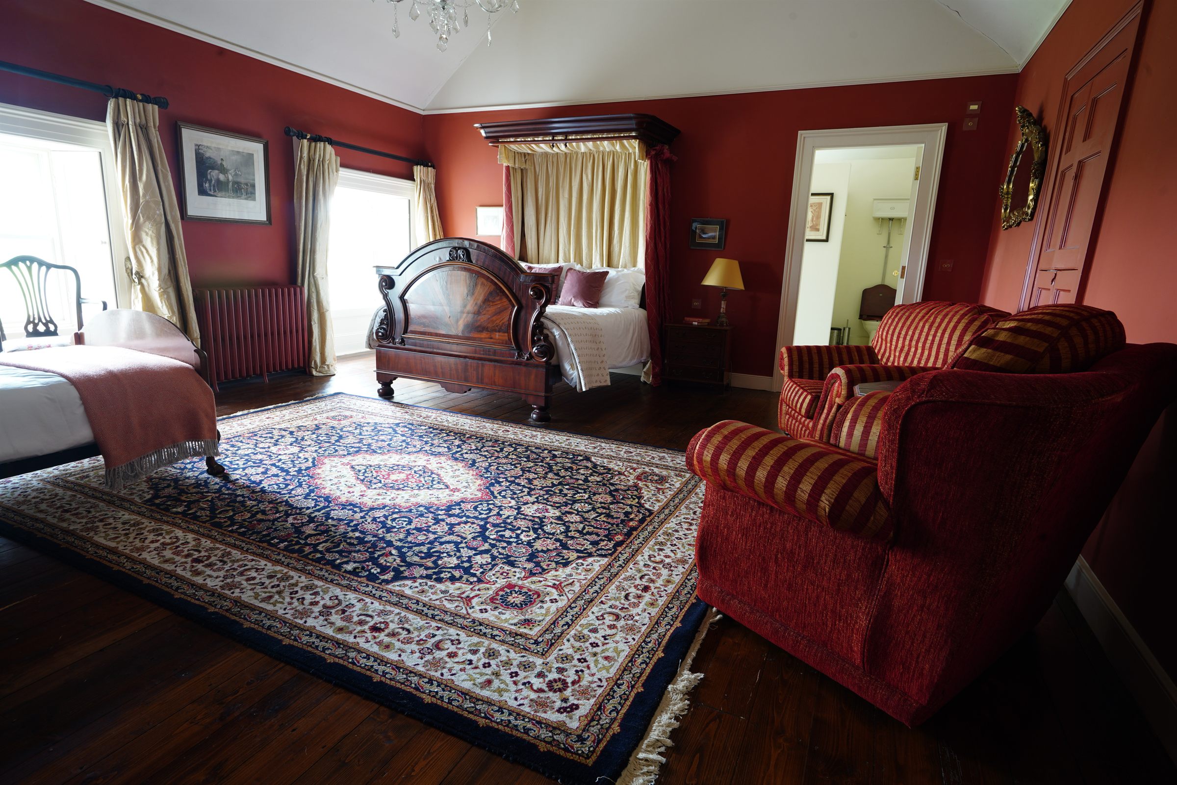 Pidgeon Suite, Room 9 (double + single) — Rockfield House